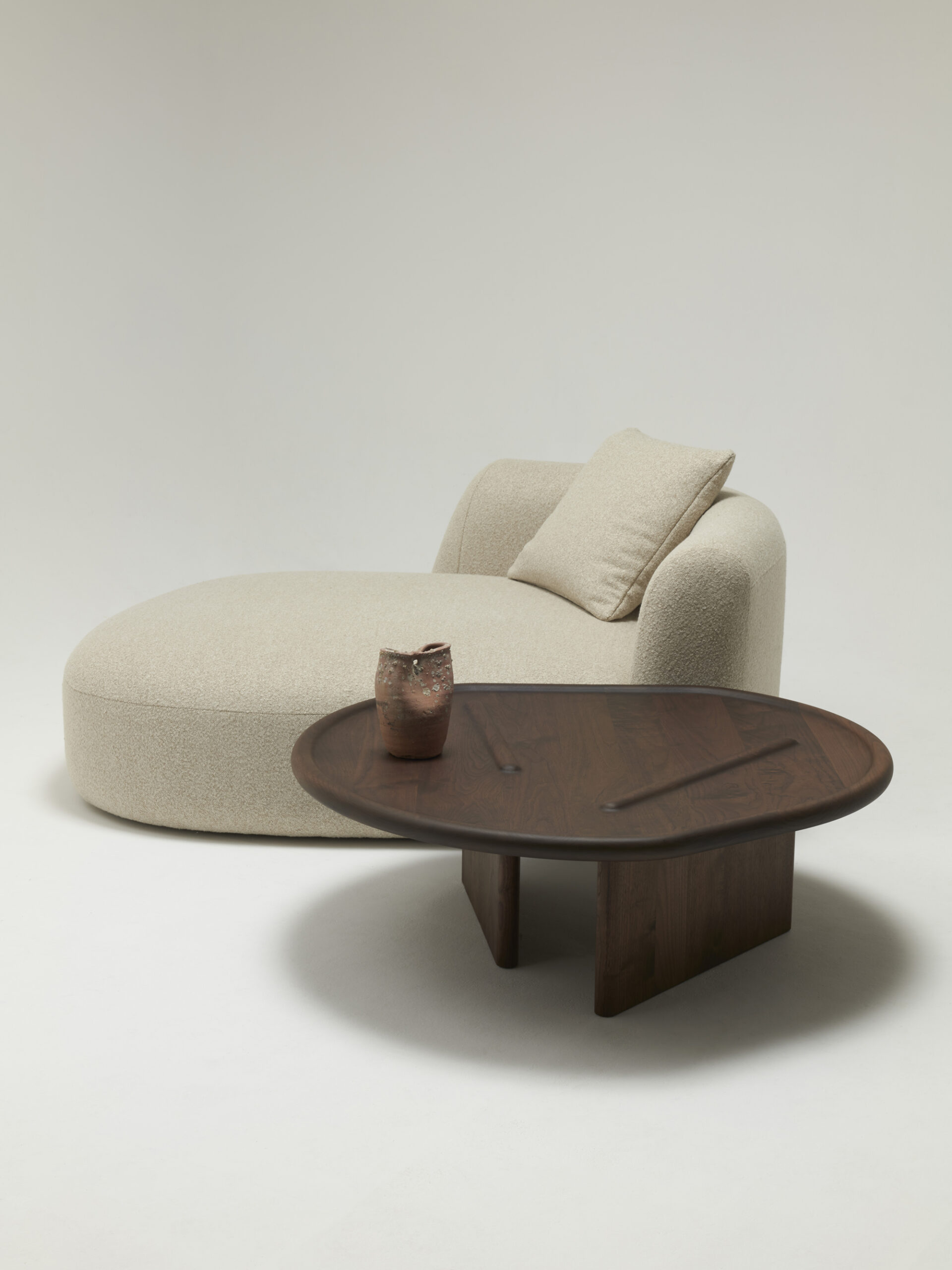 EN-Delcourt-Collection-OZE-meridienne-IBO-low-table