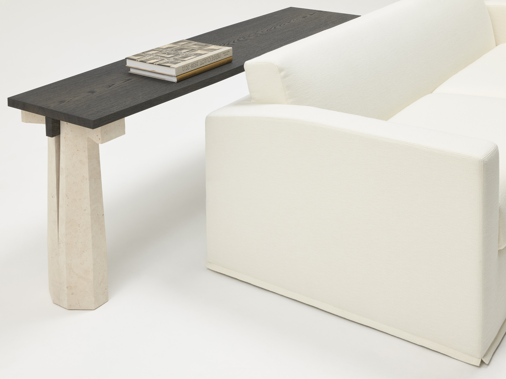 EN-Delcourt-Collection-sofa REV-BAY console